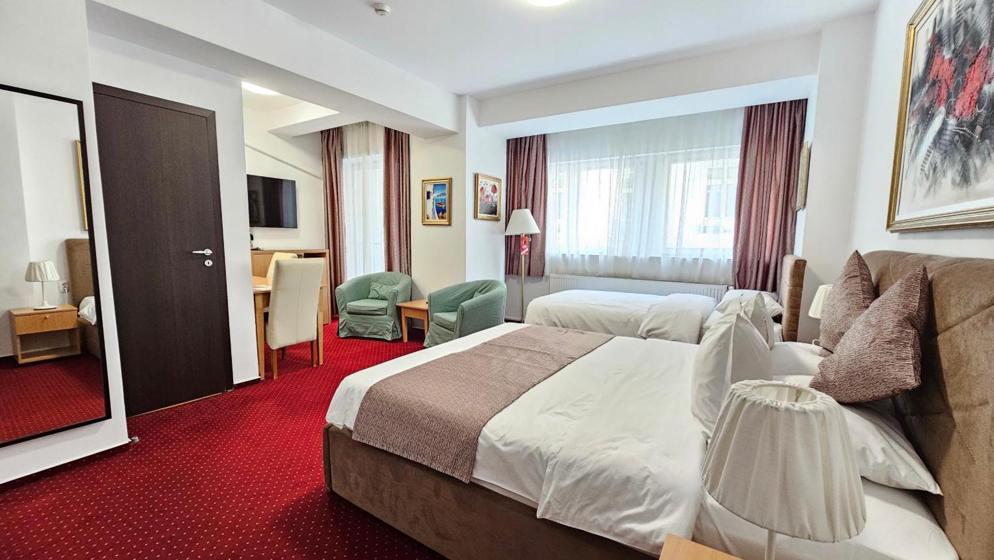 Bucur Accommodation Bukares Bagian luar foto