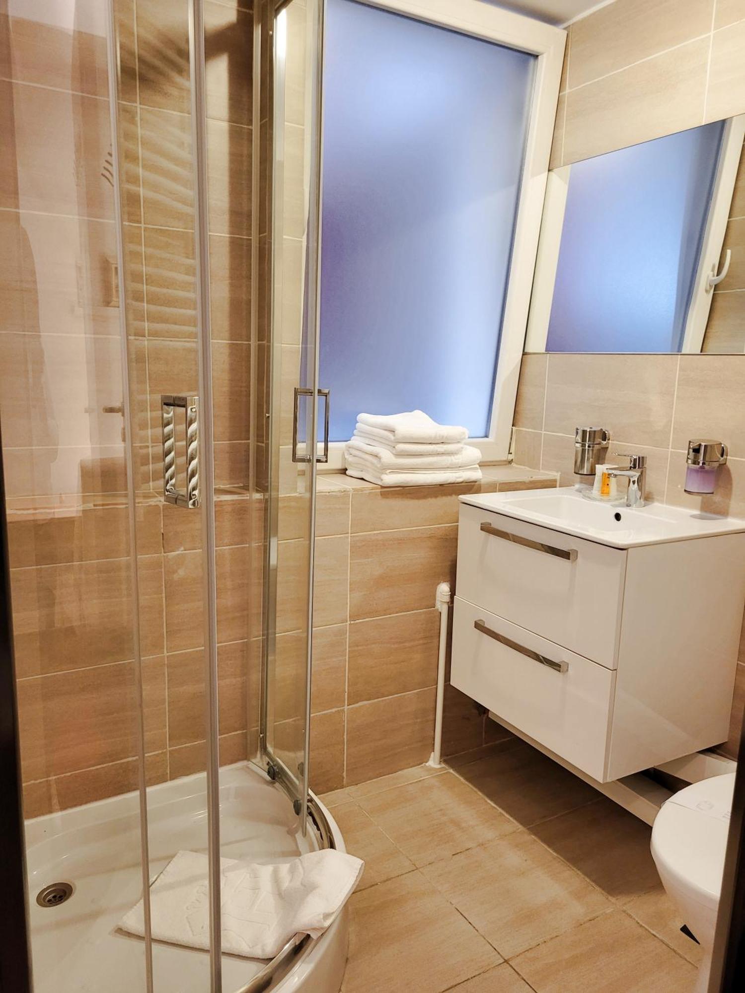 Bucur Accommodation Bukares Ruang foto