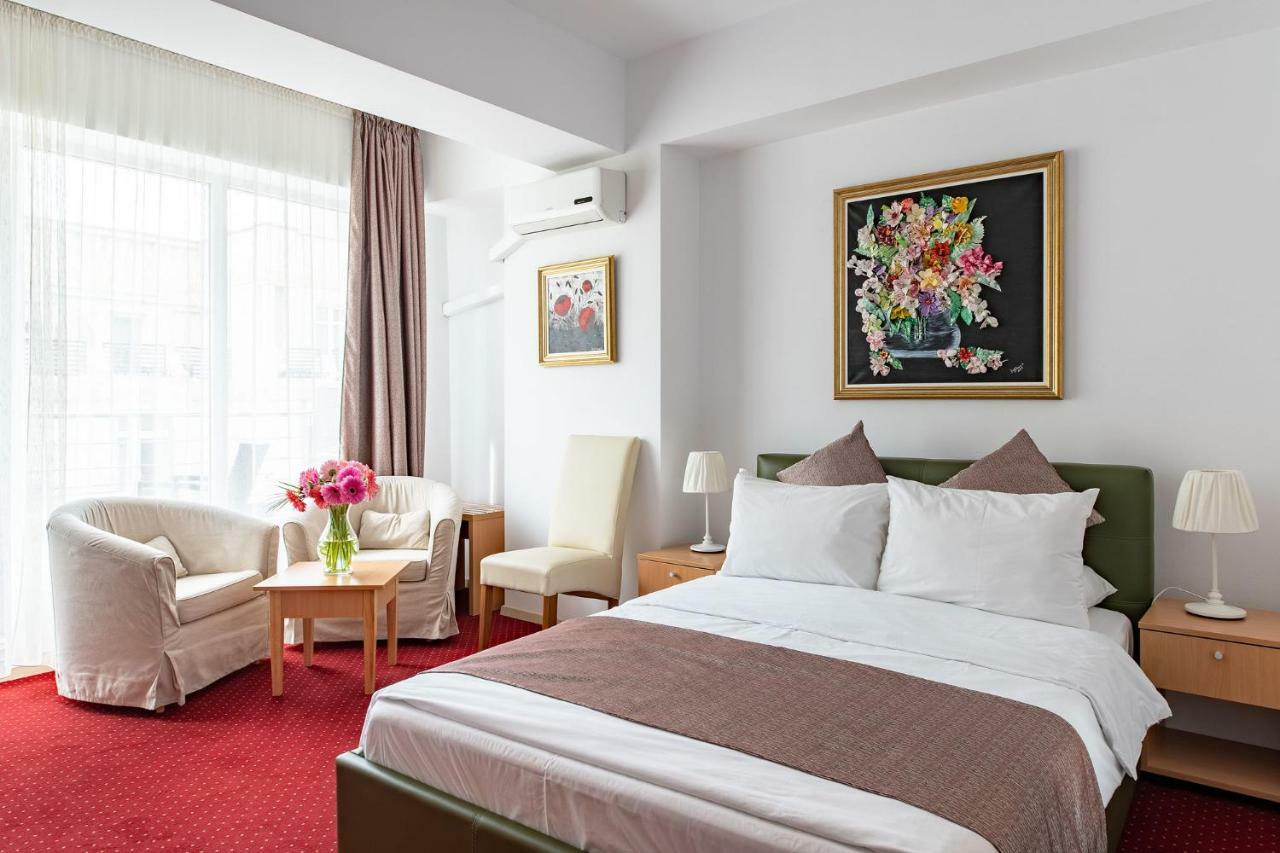 Bucur Accommodation Bukares Bagian luar foto